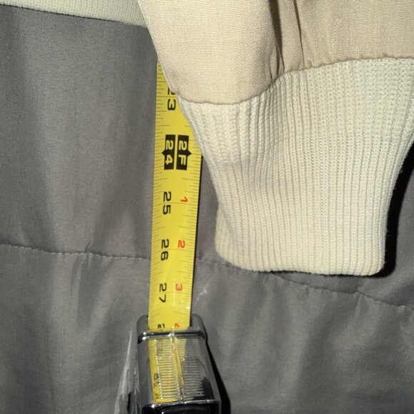 Vintage L.L. Bean Windbreaker Jacket Mens Size 42 Cream Zip Pockets - Picture 13 of 16